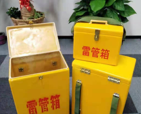 松潘玻璃钢雷管箱有哪些特点